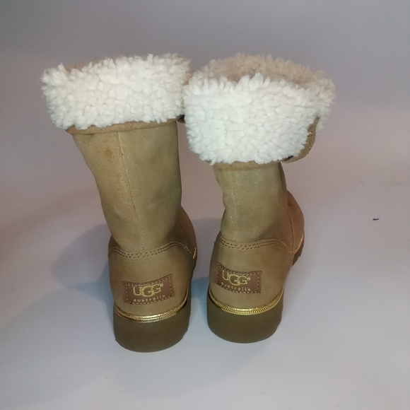 Ugg Australia Callie k tansize 2 in kids - Picture 2 of 12